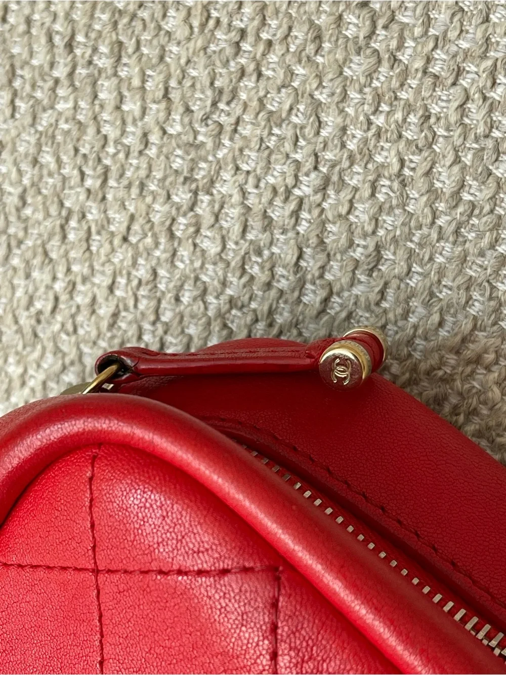 CHANEL Red Quilted Leather Crossbody Bag with Gold Chain